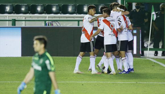 festejo del gol de Nacho Fernández en el Sur. River venció 2 a 0 al Taladro de visitante y es puntero es su grupo con 9 puntos.
